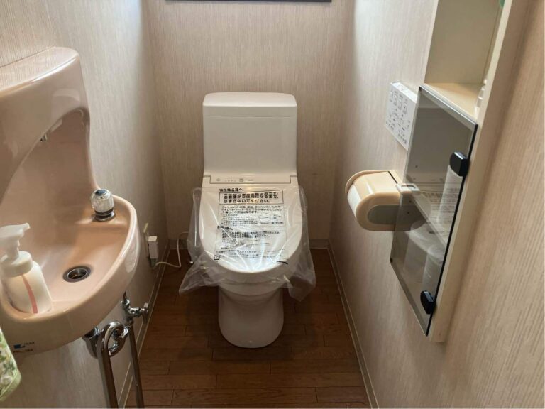 八戸市　E様邸　トイレ交換