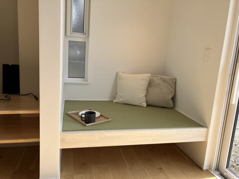 八戸市　桜ヶ丘　モデルハウス内装工事